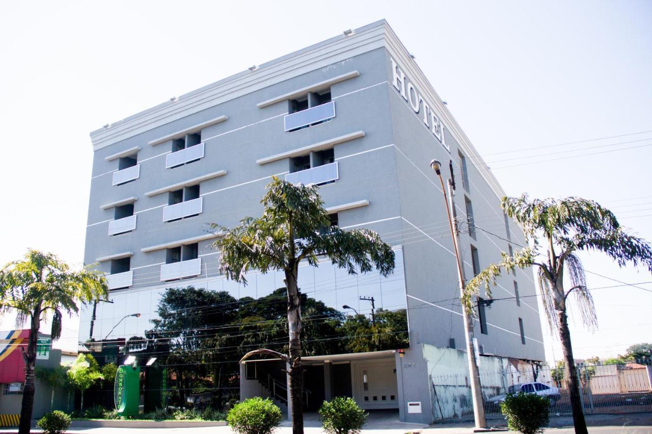 Bombonato Hotel - Facil Acesso Ao Aeroporto E Parque De Exposicoes Abcz 乌贝拉巴 外观 照片