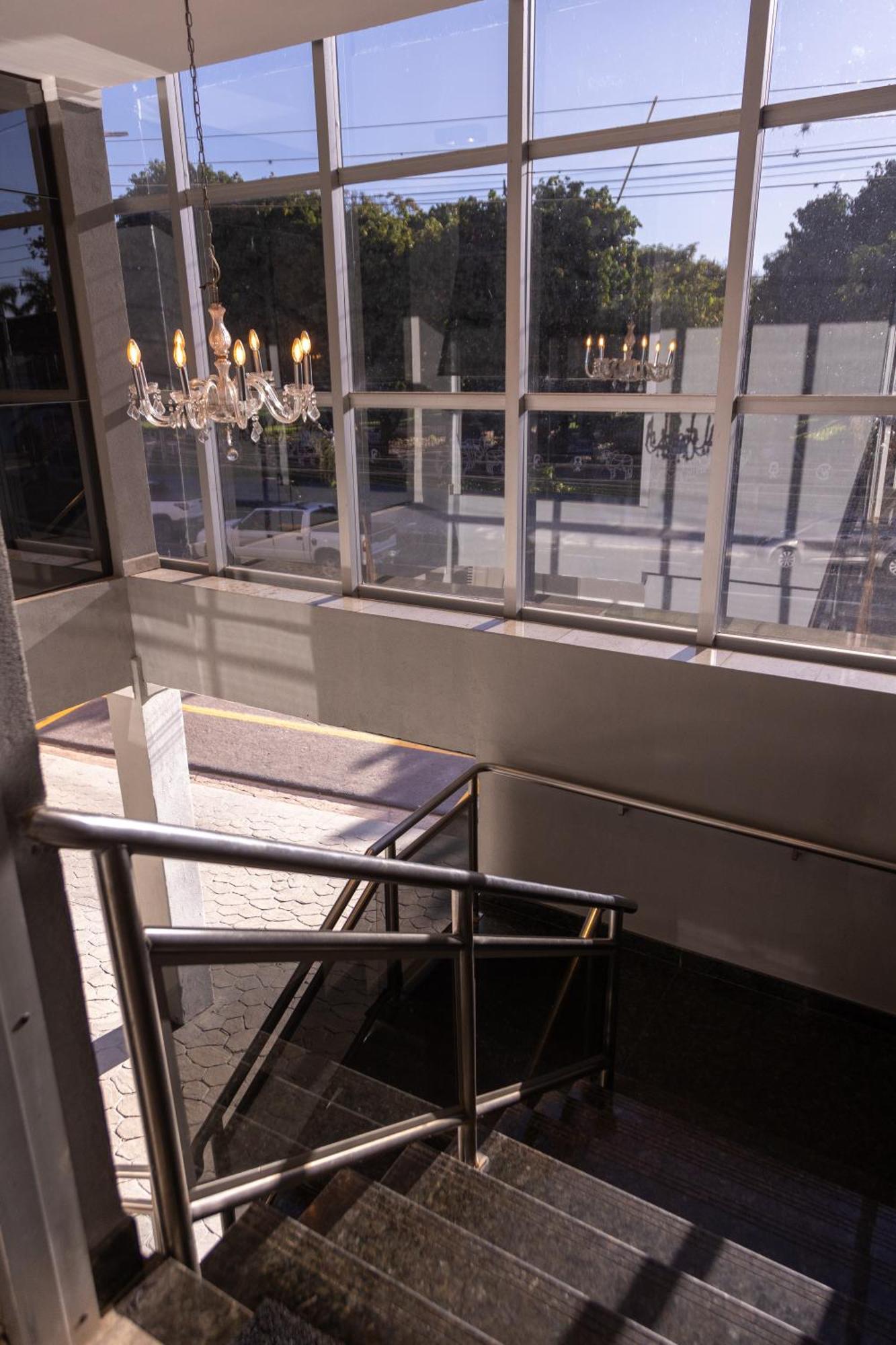 Bombonato Hotel - Facil Acesso Ao Aeroporto E Parque De Exposicoes Abcz 乌贝拉巴 外观 照片