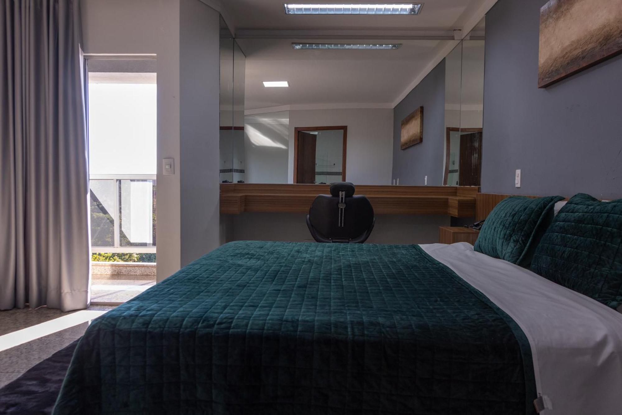 Bombonato Hotel - Facil Acesso Ao Aeroporto E Parque De Exposicoes Abcz 乌贝拉巴 外观 照片