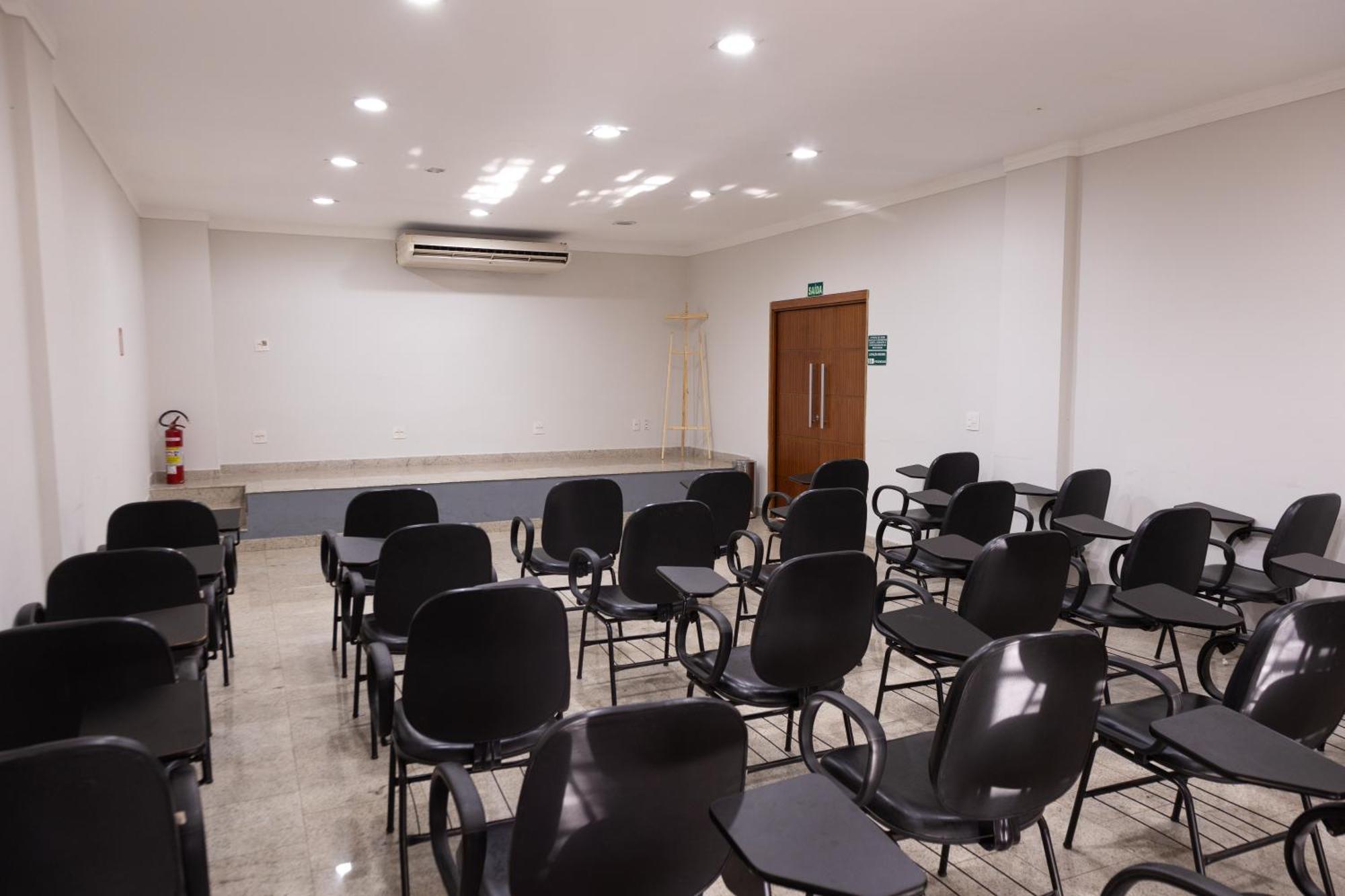 Bombonato Hotel - Facil Acesso Ao Aeroporto E Parque De Exposicoes Abcz 乌贝拉巴 外观 照片