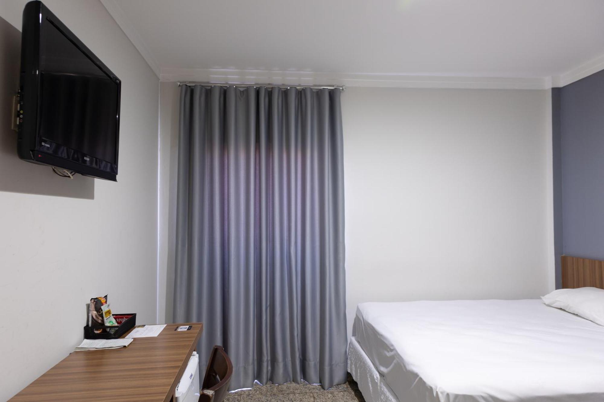 Bombonato Hotel - Facil Acesso Ao Aeroporto E Parque De Exposicoes Abcz 乌贝拉巴 外观 照片